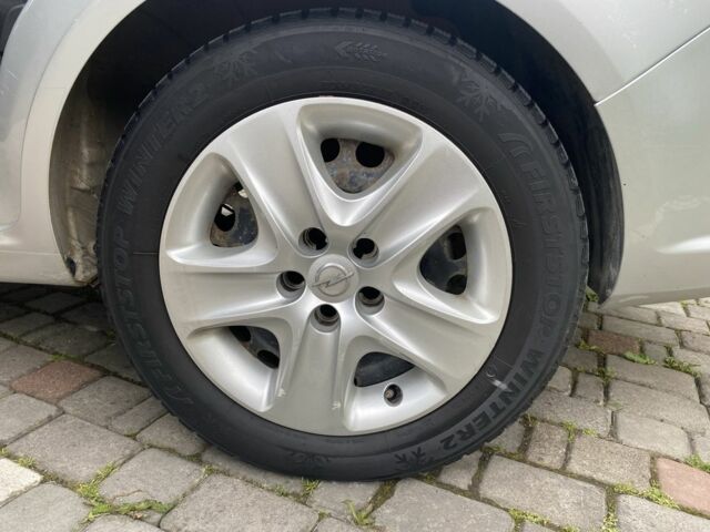 Сірий Опель Зафіра, об'ємом двигуна 1.7 л та пробігом 260 тис. км за 6200 $, фото 8 на Automoto.ua