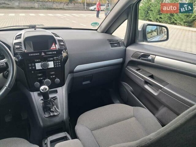 Опель Зафира 2012 в Могилев-Подольском на Automoto.ua Серый Опель Зафира, объемом двигателя 1.8 л и пробегом 259 тыс. км за 7800 $, фото 6 на Automoto.ua