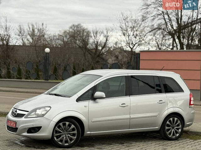 Серый Опель Зафира, объемом двигателя 1.7 л и пробегом 192 тыс. км за 7890 $, фото 59 на Automoto.ua