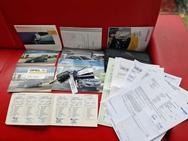 Сірий Опель Зафіра, об'ємом двигуна 1.8 л та пробігом 153 тис. км за 4800 $, фото 6 на Automoto.ua