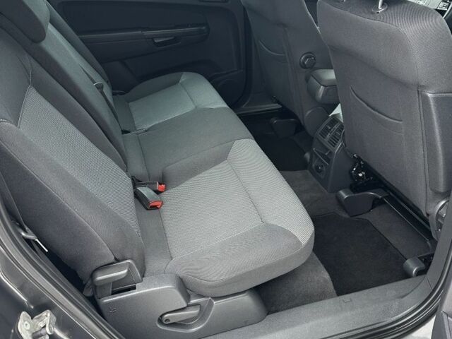 Серый Опель Зафира, объемом двигателя 1.8 л и пробегом 203 тыс. км за 8350 $, фото 20 на Automoto.ua