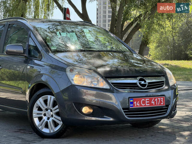 Серый Опель Зафира, объемом двигателя 1.7 л и пробегом 256 тыс. км за 7899 $, фото 10 на Automoto.ua