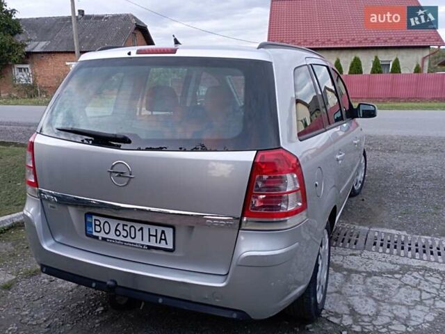 Сірий Опель Зафіра, об'ємом двигуна 1.7 л та пробігом 310 тис. км за 7200 $, фото 7 на Automoto.ua