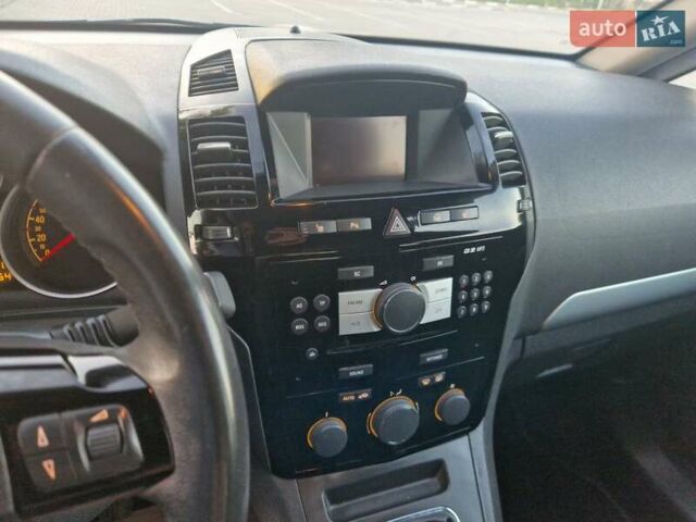 Сірий Опель Зафіра, об'ємом двигуна 1.6 л та пробігом 187 тис. км за 6750 $, фото 32 на Automoto.ua