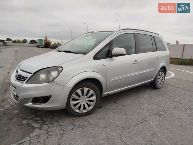 Сірий Опель Зафіра, об'ємом двигуна 1.6 л та пробігом 230 тис. км за 6500 $, фото 7 на Automoto.ua