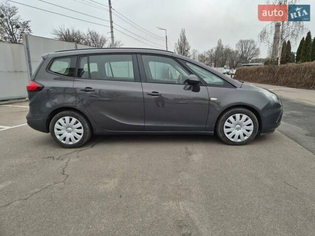 Серый Опель Зафира, объемом двигателя 1.96 л и пробегом 224 тыс. км за 10500 $, фото 11 на Automoto.ua