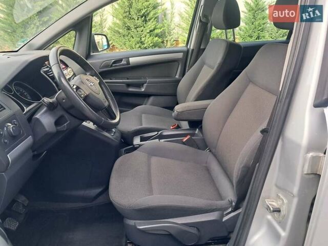 Опель Зафира 2012 в Могилев-Подольском на Automoto.ua Серый Опель Зафира, объемом двигателя 1.8 л и пробегом 259 тыс. км за 7800 $, фото 2 на Automoto.ua