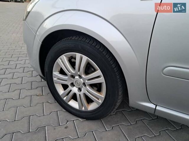 Опель Зафира 2012 в Могилев-Подольском на Automoto.ua Серый Опель Зафира, объемом двигателя 1.8 л и пробегом 259 тыс. км за 7800 $, фото 51 на Automoto.ua