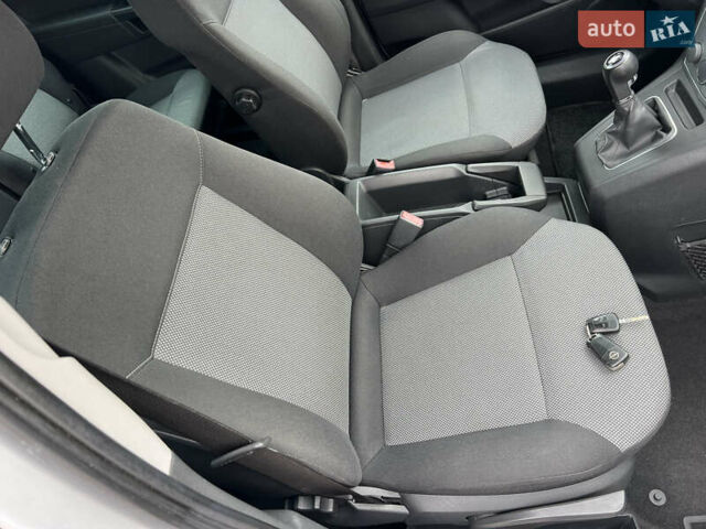 Серый Опель Зафира, объемом двигателя 1.7 л и пробегом 184 тыс. км за 7990 $, фото 26 на Automoto.ua