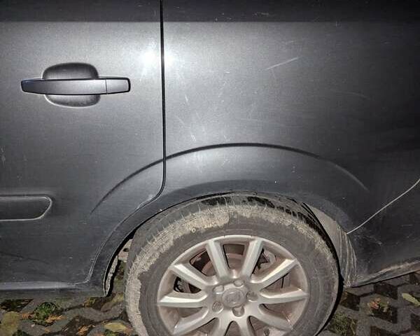 Серый Опель Зафира, объемом двигателя 1.7 л и пробегом 300 тыс. км за 6500 $, фото 7 на Automoto.ua