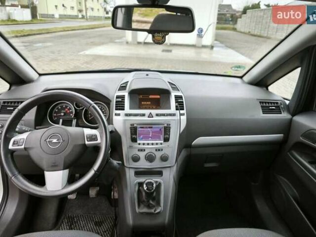 Опель Зафира 2012 в Житомире на Automoto.ua Серый Опель Зафира, объемом двигателя 1.6 л и пробегом 145 тыс. км за 8500 $, фото 7 на Automoto.ua