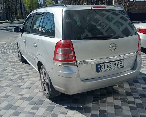 Опель Зафира 2012 в Киеве на Automoto.ua Серый Опель Зафира, объемом двигателя 1.8 л и пробегом 268 тыс. км за 6350 $, фото 7 на Automoto.ua