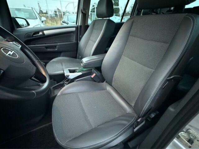 Опель Зафира 2012 в Львове на Automoto.ua Серый Опель Зафира, объемом двигателя 1.8 л и пробегом 198 тыс. км за 4200 $, фото 15 на Automoto.ua