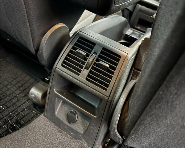 Серый Опель Зафира, объемом двигателя 1.8 л и пробегом 207 тыс. км за 7550 $, фото 27 на Automoto.ua