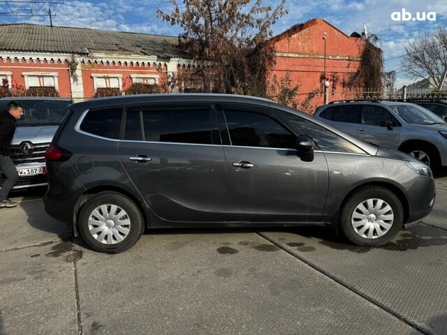 Серый Опель Зафира, объемом двигателя 2 л и пробегом 235 тыс. км за 8990 $, фото 6 на Automoto.ua