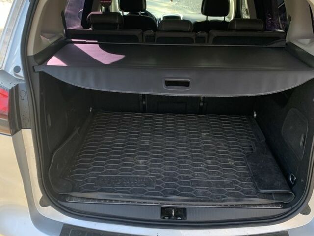 Серый Опель Зафира, объемом двигателя 2 л и пробегом 205 тыс. км за 9500 $, фото 20 на Automoto.ua