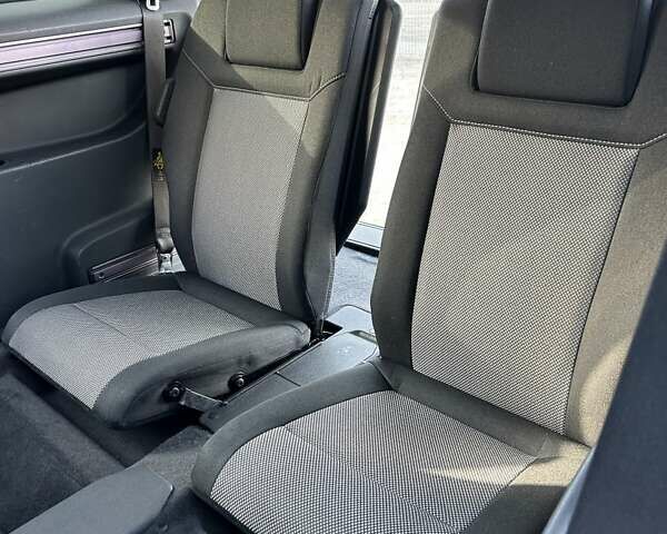 Сірий Опель Зафіра, об'ємом двигуна 1.6 л та пробігом 173 тис. км за 8300 $, фото 21 на Automoto.ua