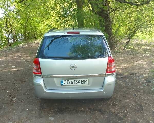 Серый Опель Зафира, объемом двигателя 1.8 л и пробегом 174 тыс. км за 7200 $, фото 6 на Automoto.ua