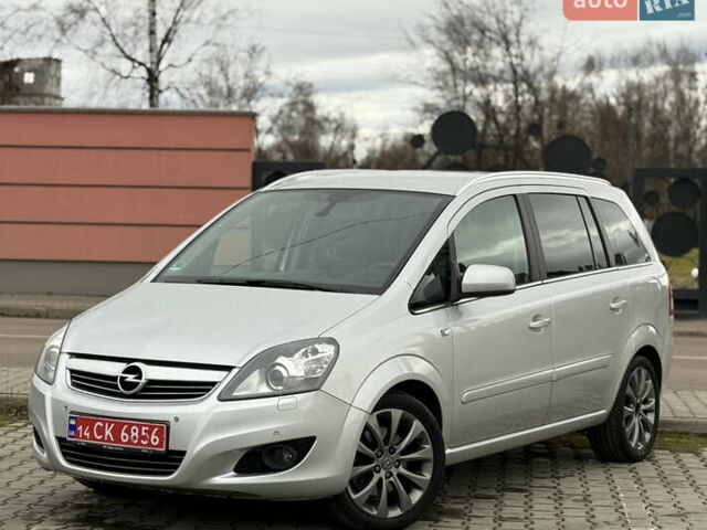 Серый Опель Зафира, объемом двигателя 1.7 л и пробегом 192 тыс. км за 7890 $, фото 65 на Automoto.ua