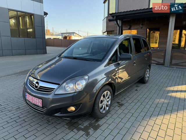 Серый Опель Зафира, объемом двигателя 1.8 л и пробегом 170 тыс. км за 7200 $, фото 30 на Automoto.ua