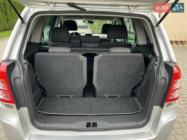 Опель Зафира 2012 в Дунаевцах на Automoto.ua Серый Опель Зафира, объемом двигателя 1.7 л и пробегом 184 тыс. км за 7990 $, фото 32 на Automoto.ua