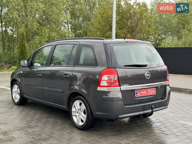 Сірий Опель Зафіра, об'ємом двигуна 1.6 л та пробігом 214 тис. км за 7700 $, фото 3 на Automoto.ua