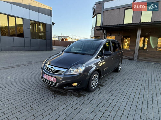 Серый Опель Зафира, объемом двигателя 1.8 л и пробегом 170 тыс. км за 7200 $, фото 3 на Automoto.ua