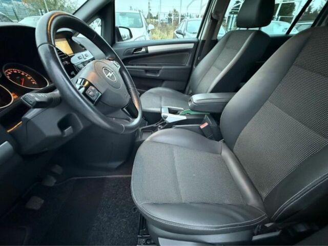 Опель Зафира 2012 в Львове на Automoto.ua Серый Опель Зафира, объемом двигателя 1.8 л и пробегом 198 тыс. км за 4200 $, фото 14 на Automoto.ua