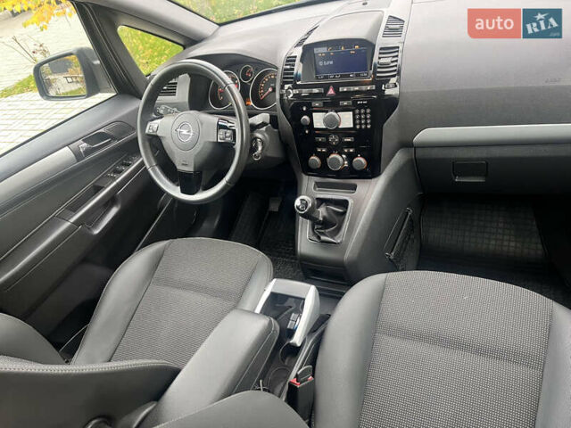 Опель Зафира 2012 в Луцке на Automoto.ua Серый Опель Зафира, объемом двигателя 1.7 л и пробегом 242 тыс. км за 8600 $, фото 23 на Automoto.ua