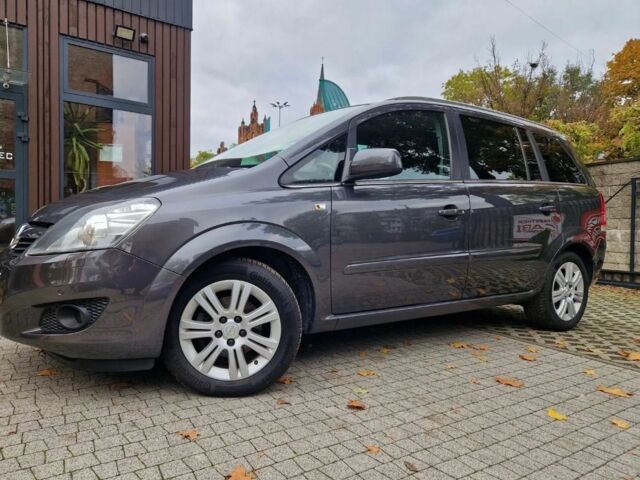 Сірий Опель Зафіра, об'ємом двигуна 1.8 л та пробігом 153 тис. км за 4800 $, фото 7 на Automoto.ua