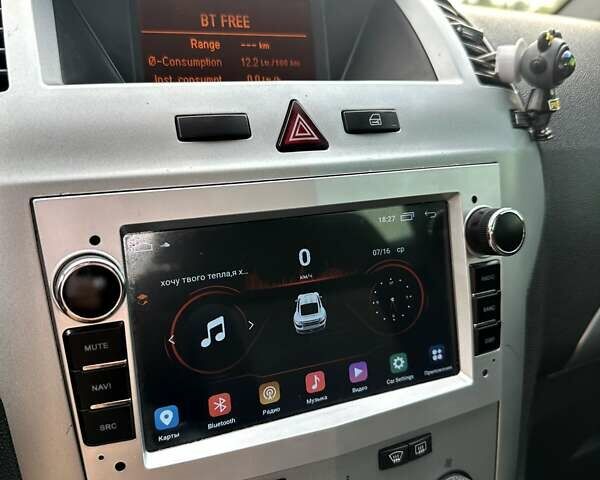 Серый Опель Зафира, объемом двигателя 1.8 л и пробегом 230 тыс. км за 7900 $, фото 32 на Automoto.ua