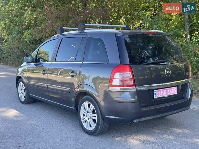 Сірий Опель Зафіра, об'ємом двигуна 1.8 л та пробігом 202 тис. км за 7400 $, фото 4 на Automoto.ua