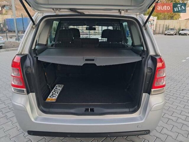 Опель Зафира 2012 в Могилев-Подольском на Automoto.ua Серый Опель Зафира, объемом двигателя 1.8 л и пробегом 259 тыс. км за 7800 $, фото 65 на Automoto.ua