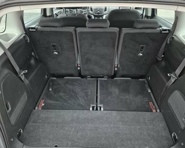 Серый Опель Зафира, объемом двигателя 1.96 л и пробегом 224 тыс. км за 10500 $, фото 23 на Automoto.ua