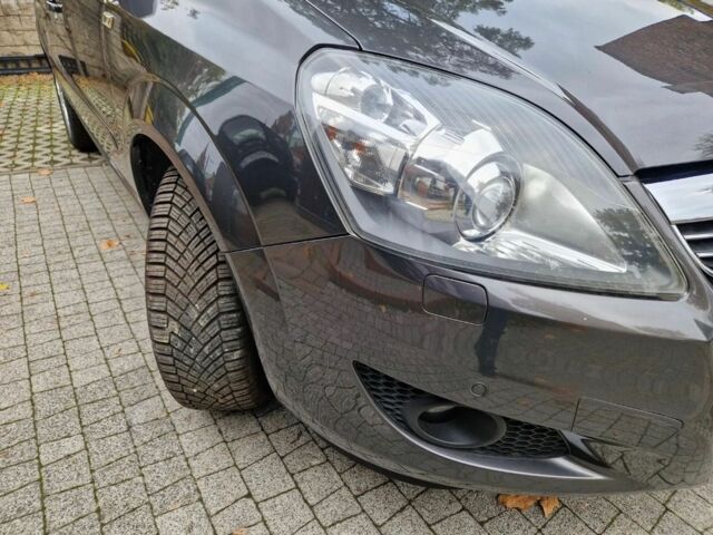 Сірий Опель Зафіра, об'ємом двигуна 1.8 л та пробігом 153 тис. км за 4800 $, фото 9 на Automoto.ua