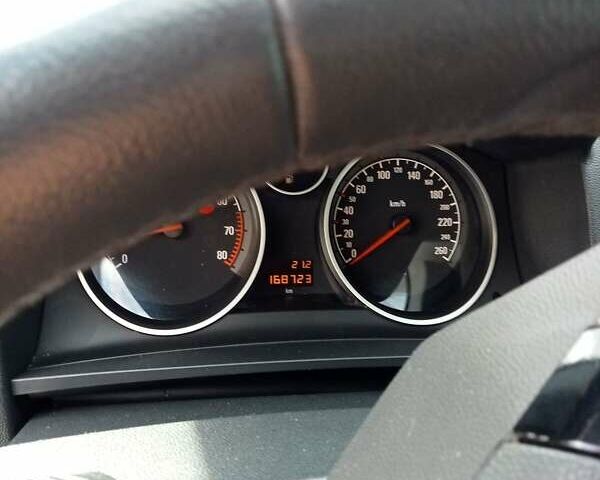 Серый Опель Зафира, объемом двигателя 1.8 л и пробегом 170 тыс. км за 7300 $, фото 12 на Automoto.ua