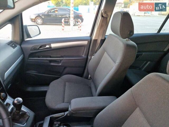 Сірий Опель Зафіра, об'ємом двигуна 1.6 л та пробігом 187 тис. км за 6750 $, фото 30 на Automoto.ua