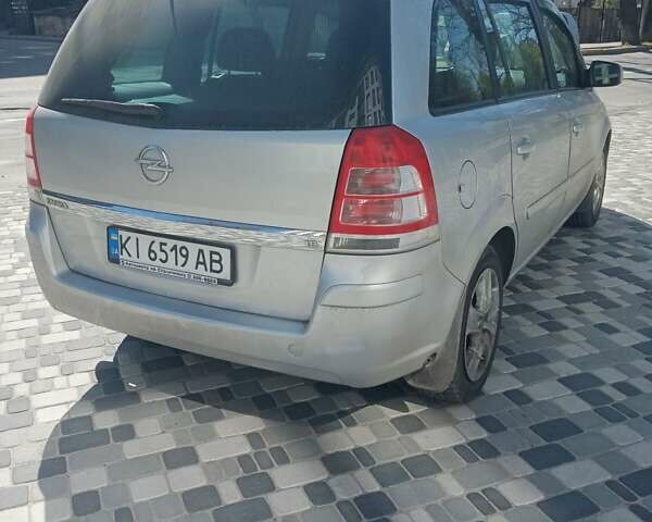 Опель Зафира 2012 в Киеве на Automoto.ua Серый Опель Зафира, объемом двигателя 1.8 л и пробегом 268 тыс. км за 6350 $, фото 6 на Automoto.ua