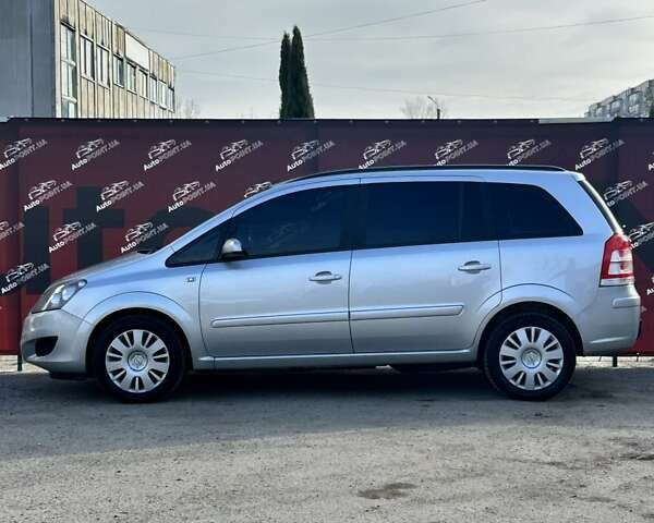 Сірий Опель Зафіра, об'ємом двигуна 1.6 л та пробігом 173 тис. км за 8300 $, фото 4 на Automoto.ua