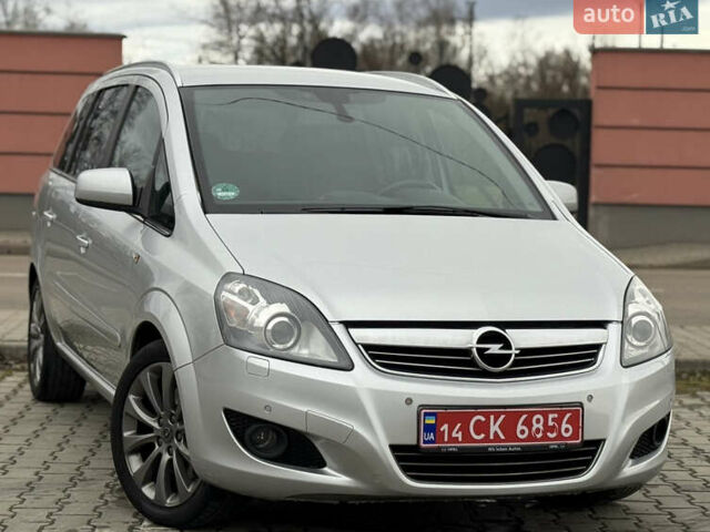Серый Опель Зафира, объемом двигателя 1.7 л и пробегом 192 тыс. км за 7890 $, фото 70 на Automoto.ua