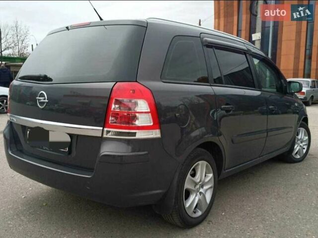 Опель Зафира 2012 в Львове на Automoto.ua Серый Опель Зафира, объемом двигателя 1.7 л и пробегом 190 тыс. км за 7500 $, фото 1 на Automoto.ua