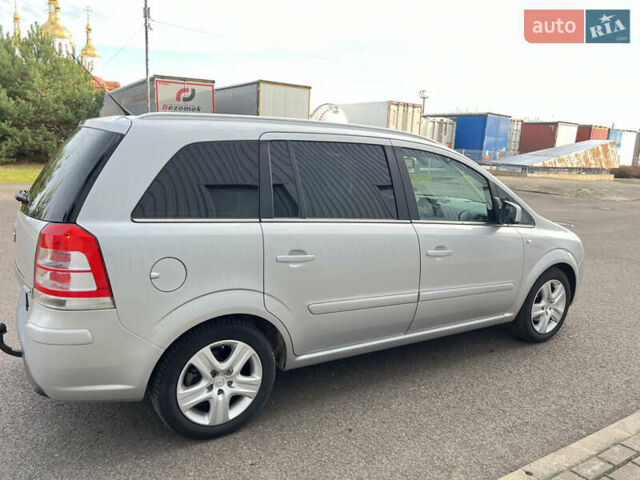 Серый Опель Зафира, объемом двигателя 1.6 л и пробегом 142 тыс. км за 7150 $, фото 20 на Automoto.ua