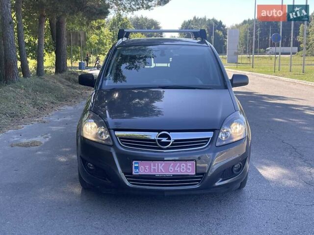 Сірий Опель Зафіра, об'ємом двигуна 1.8 л та пробігом 202 тис. км за 7400 $, фото 1 на Automoto.ua