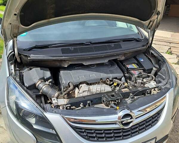 Серый Опель Зафира, объемом двигателя 1.96 л и пробегом 229 тыс. км за 8200 $, фото 17 на Automoto.ua