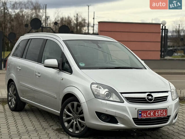 Серый Опель Зафира, объемом двигателя 1.7 л и пробегом 192 тыс. км за 7890 $, фото 75 на Automoto.ua