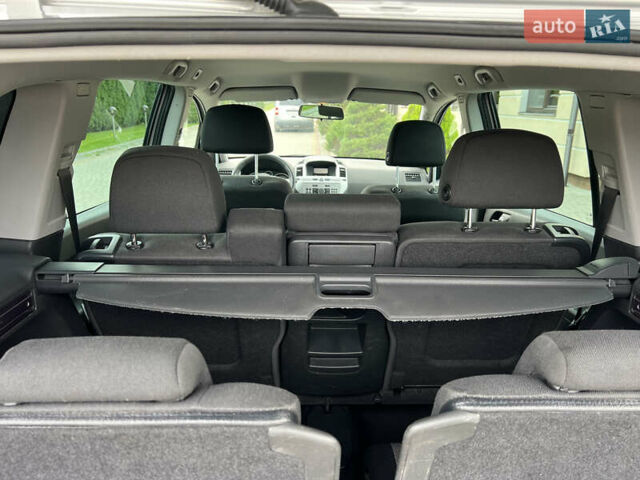 Серый Опель Зафира, объемом двигателя 1.7 л и пробегом 184 тыс. км за 7990 $, фото 36 на Automoto.ua