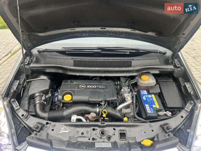 Опель Зафира 2012 в Луцке на Automoto.ua Серый Опель Зафира, объемом двигателя 1.7 л и пробегом 242 тыс. км за 8600 $, фото 33 на Automoto.ua