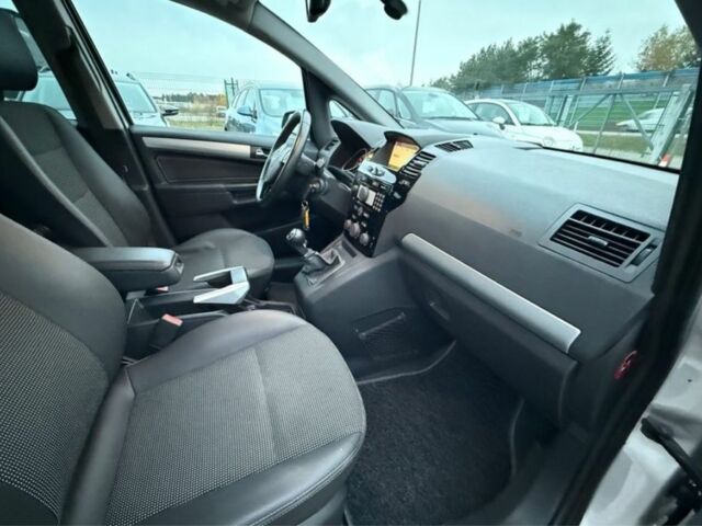 Опель Зафира 2012 в Львове на Automoto.ua Серый Опель Зафира, объемом двигателя 1.8 л и пробегом 198 тыс. км за 4200 $, фото 18 на Automoto.ua