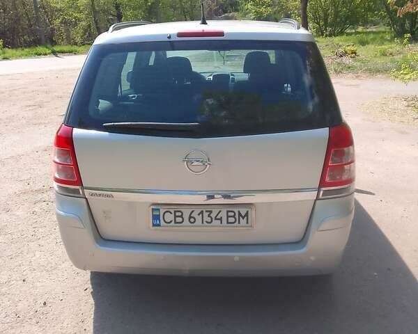 Серый Опель Зафира, объемом двигателя 1.8 л и пробегом 174 тыс. км за 7200 $, фото 21 на Automoto.ua