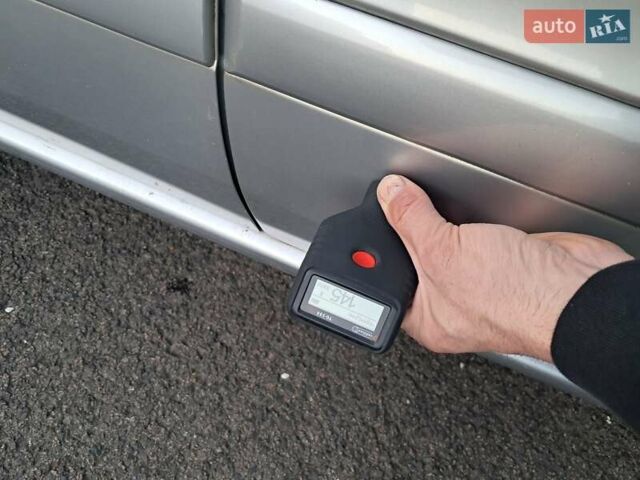 Серый Опель Зафира, объемом двигателя 1.6 л и пробегом 202 тыс. км за 6300 $, фото 32 на Automoto.ua